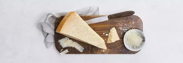 Parmezan z jakiego mleka? Odkryj tajemnice autentycznego smaku Parmezan z jakiego mleka? Odkryj tajemnice autentycznego smaku