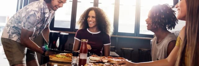 Ile pizz dziennie sprzedaje pizzeria? Zaskakujące statystyki sprzedaży Ile pizz dziennie sprzedaje pizzeria? Zaskakujące statystyki sprzedaży