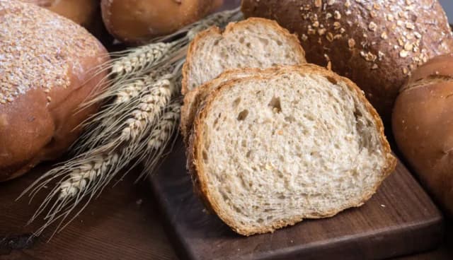 Ile kalorii ma chleb? Zaskakujące różnice w kaloryczności! Ile kalorii ma chleb? Zaskakujące różnice w kaloryczności!