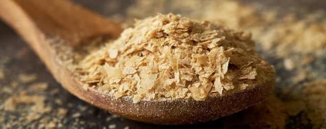 Czym zastąpić parmezan? Najlepsze alternatywy i ich zastosowanie Czym zastąpić parmezan? Najlepsze alternatywy i ich zastosowanie