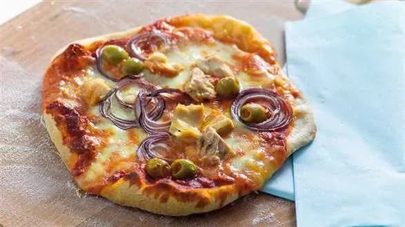 Pizza serowa jakie sery - odkryj idealne połączenia smaków Pizza serowa jakie sery - odkryj idealne połączenia smaków