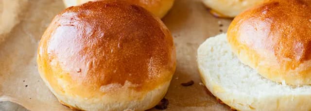 Jak kreatywnie wykorzystać bułki do hamburgerów w różnych potrawach Jak kreatywnie wykorzystać bułki do hamburgerów w różnych potrawach